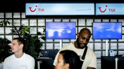 TUI: Ελλάδα και Ισπανία κερδίζουν τις κρατήσεις τελευταίας στιγμής το καλοκαίρι