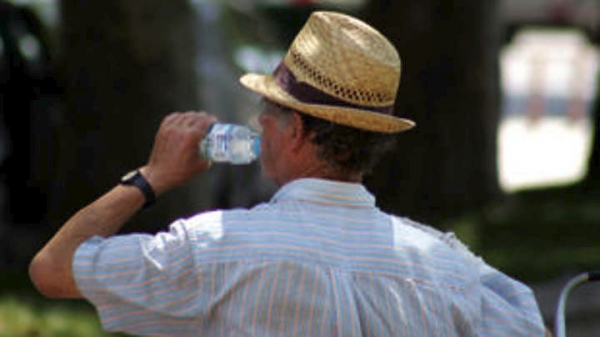 Το καλοκαίρι αυξάνονται τα κρούσματα κολικού από πέτρα στο νεφρό