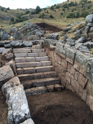 Ανθρώπινη ταφή του 11ου π.Χ. αι.