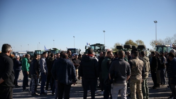 Πολύωροι αποκλεισμοί και σήμερα στα τελωνεία Ευζώνων- Προμαχώνα- Εξοχής και Νίκης