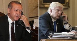 Ο Τραμπ συνεχάρη τον Ερντογάν για τη νίκη του στο δημοψήφισμα, οι δύο πρόεδροι συζήτησαν επίσης την κατάσταση στη Συρία