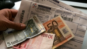 ΥΠΕΝ: Εξετάζονται μέτρα για περιορισμό των επιπτώσεων της αύξησης τιμών της ηλεκτρικής ενέργειας