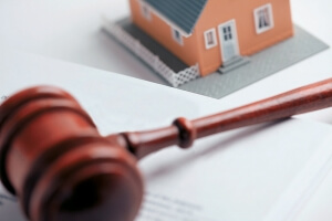 Ξεκινούν και πάλι μεθαύριο (Τετάρτη) ηλεκτρονικοί, και μη, πλειστηριασμοί