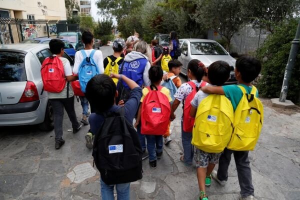 Λάρισα: Νέες καταγγελίες εναντίον του προέδρου του συλλόγου γονέων που αρνείται να ενταχθούν τα προσφυγόπουλα στο σχολείο