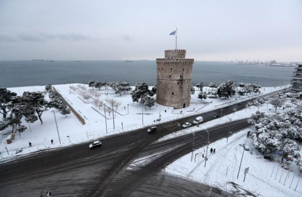 Επιμένει το τσουχτερό κρύο στη Β. Ελλάδα, εν αναμονή του «Τηλέμαχου». Μείον 17 βαθμοί στο Νευροκόπι
