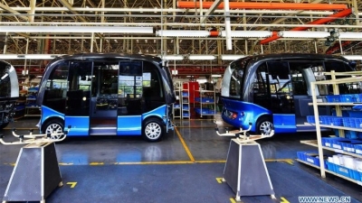 Η κινεζική Baidu αρχίζει μαζική παραγωγή λεωφορείου χωρίς οδηγό