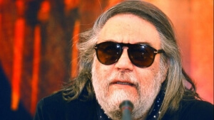 Πέθανε ο σπουδαίος συνθέτης Βαγγέλης Παπαθανασίου