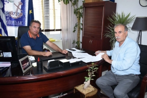 Υπογραφή σύμβασης για το έργο “Εσωτερική οδοποιία τμημάτων οδών Δ.Ε. Μουδανιών”