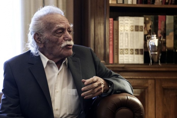 Μ. Γλέζος στην κοπή της πίτας της ΛΑΕ: Όλα θα τα ξεπεράσουμε και μια από τις δυνάμεις που θα βοηθήσουν σε αυτόν τον αγώνα, πιστεύω ότι είναι η ΛΑΕ