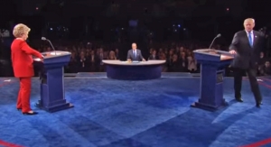 Υψηλοί οι τόνοι στο πρώτο ντιμπέιτ Κλίντον - Τραμπ (VIDEO)