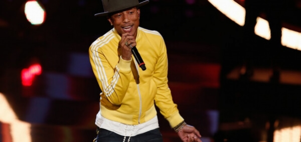 Ο Φάρελ Γουίλιαμς παρασημοφορήθηκε από την υπουργό Πολιτισμού της Γαλλίας