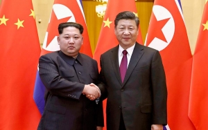 Ο Κιμ Γιονγκ Ουν τάχθηκε στο Πεκίνο υπέρ της «αποπυρηνικοποίησης»