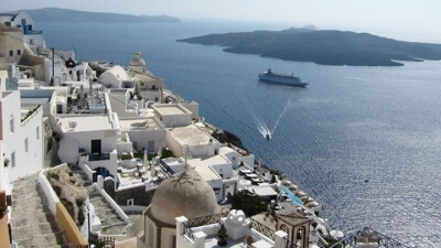 Ξεκινούν οι αιτήσεις για 300.000 επιταγές κοινωνικού τουρισμού της ΔΥΠΑ