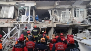 Τουλάχιστον 20 νεκροί, πάνω από 1.000 οι τραυματίες από τον ισχυρό σεισμό στην ανατολική Τουρκία