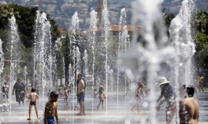 Η "εβδομάδα της κόλασης" στη Γηραιά Ήπειρο που βρίσκεται αντιμέτωπη με πρωτοφανές κύμα καύσωνα