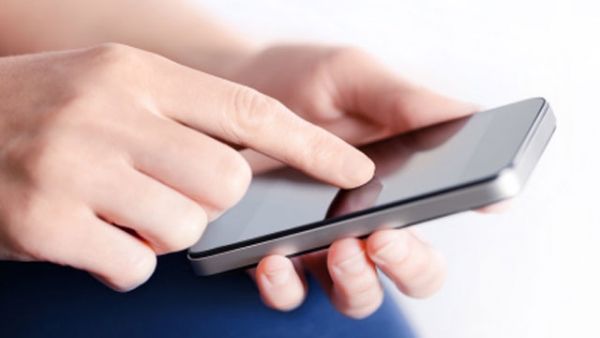 Οι χάκερ μπορούν να κλέψουν το PIN και τραπεζικούς κωδικούς με τη βοήθεια των αισθητήρων κίνησης του κινητού τηλεφώνου