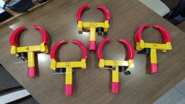 Θεσσαλονίκη: Έρχονται οι «δαγκάνες» για όσους παρκάρουν σε ράμπες ΑμεΑ και πεζόδρομους