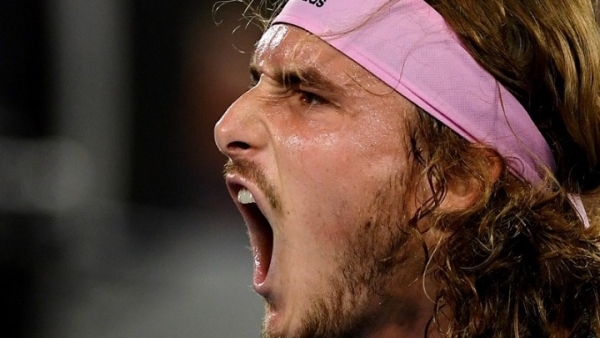 Ιστορική νίκη του Τσιτσιπά επί του Φέντερερ!