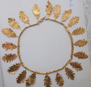 Παράδοση από την αστυνομία των αντικειμένων που κατασχέθηκαν κατά την εξάρθρωση δύο μεγάλων κυκλωμάτων αρχαιοκαπήλων