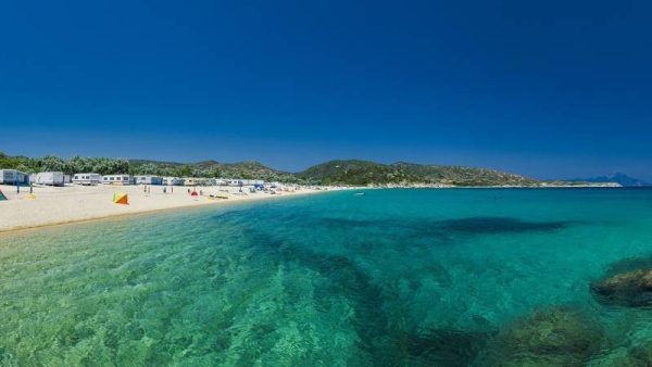 Κάμπινγκ στην Ελλάδα: Ικανοποιητική σεζόν με 100% πληρότητες τον Αύγουστο – Στοίχημα ο Σεπτέμβριος