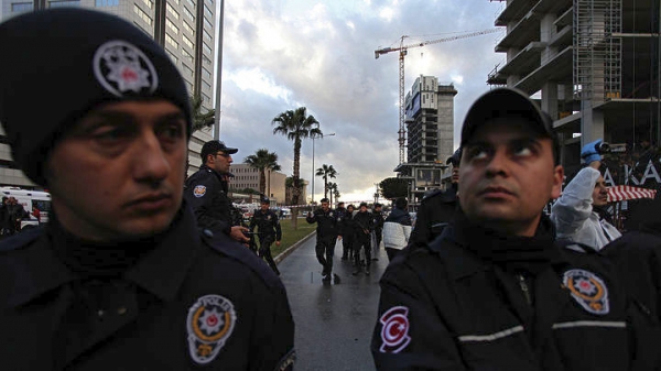 Οκτώ τραυματίες από την έκρηξη βόμβας στη Σμύρνη