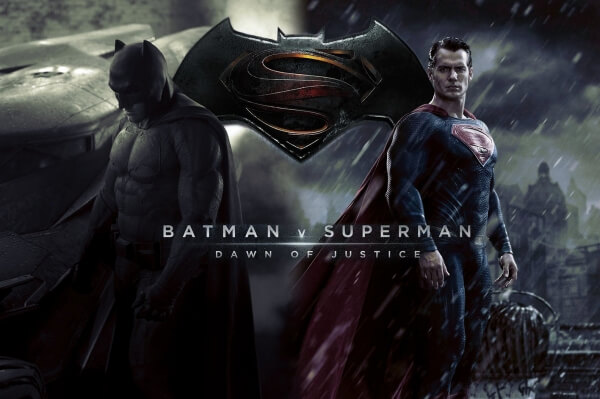 Έξι Χρυσά Βατόμουρα  κέρδισε η ταινία "Batman νs Superman", πέντε το ντοκιμαντέρ "Η Αμερική της Χίλαρι"