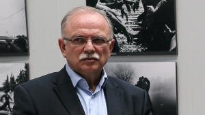 Δ. Παπαδημούλης: «Όχι στην πυραυλική επίθεση ΗΠΑ, Μεγ. Βρετανίας, Γαλλίας»