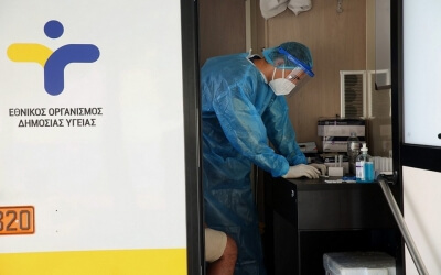 Rapid test από την κινητή ομάδα του ΕΟΔΥ στα Σήμαντρα