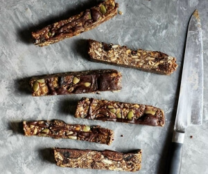 Μπάρες δημητριακών με σοκολάτα