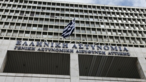 Για τηλεφωνικές απάτες προειδοποιεί η Αστυνομία