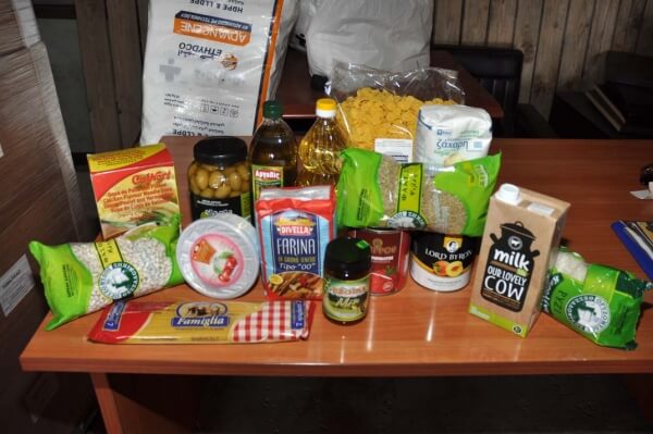 Διανομή ειδών παντοπωλείου, τυροκομικών και φρούτων σε ωφελούμενους προγράμματος του ΤΕΒΑ στο Δήμο Ν. Προποντίδας