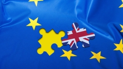 Δέκα Χρόνια μετά το Brexit: Οι Βρετανοί Αμφισβητούν την Απόφαση Αποχώρησης από την ΕΕ