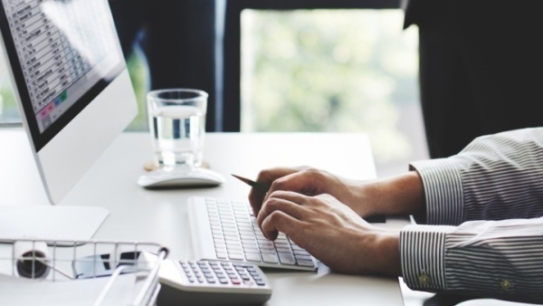 Οι υποχρεώσεις και οι εκκρεμότητες των φορολογουμένων πριν φύγει το 2022