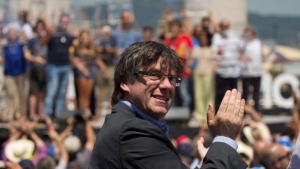 Βέλγιο: Ελεύθεροι υπό όρους ο Κάρλες Πουτζντεμόν και τέσσερα πρώην μέλη της κυβέρνησής του