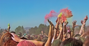 Γιορτή χαράς η "Μέρα με τα Χρώματα"