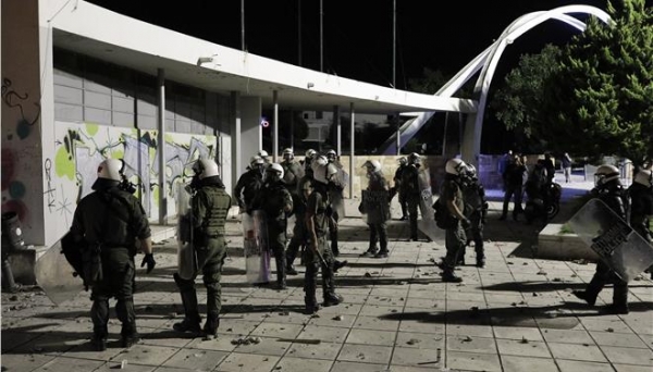 Πέντε συλλήψεις για τα επεισόδια έξω από τη ΔΕΘ