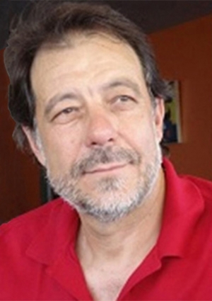 Τάσος Κανταράς: Είναι απλώς η εφαρμογή των μνημονίων!