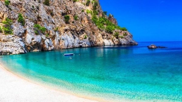 ΔΥΠΑ: Ξεκινούν οι αιτήσεις για το νέο πρόγραμμα κοινωνικού τουρισμού για συνταξιούχους ελεύθερους επαγγελματίες