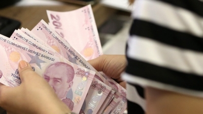Τουρκία: Επιταχύνεται η υποτίμηση της λίρας μετά τη μείωση των επιτοκίων