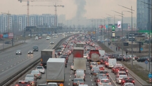 Ουκρανία: Οι ρωσικές δυνάμεις κερδίζουν εδάφη, η Δύση επιβάλλει κυρώσεις