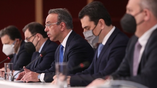 Έκτακτη ενίσχυση 200 ευρώ σε ευάλωτα νοικοκυριά - Επιδότηση 22 λεπτά το λίτρο για βενζίνη - Μείωση 15 λεπτά το λίτρο στο πετρέλαιο