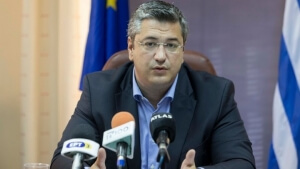 Απ. Τζιτζικώστας: "Ρεαλιστικός, ισοσκελισμένος και εξωστρεφής ο προϋπολογισμός"