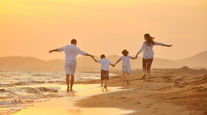 Όσοι έχουν παιδιά, ζουν έως δύο χρόνια περισσότερα από τους άτεκνους