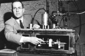 Ο κατάσκοπος που ίδρυσε τη στρατιωτική ακαδημία των ΗΠΑ, εφηύρε την καφετιέρα, την κουζίνα και τα ισοθερμικά εσώρουχα. Ποιος ήταν Αμερικάνος που διοίκησε τη Βαυαρία!