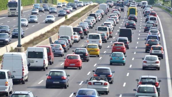 ΥΠΟΙΚ: Στις 31/12 λήγει η προθεσμία πληρωμής των τελών κυκλοφορίας